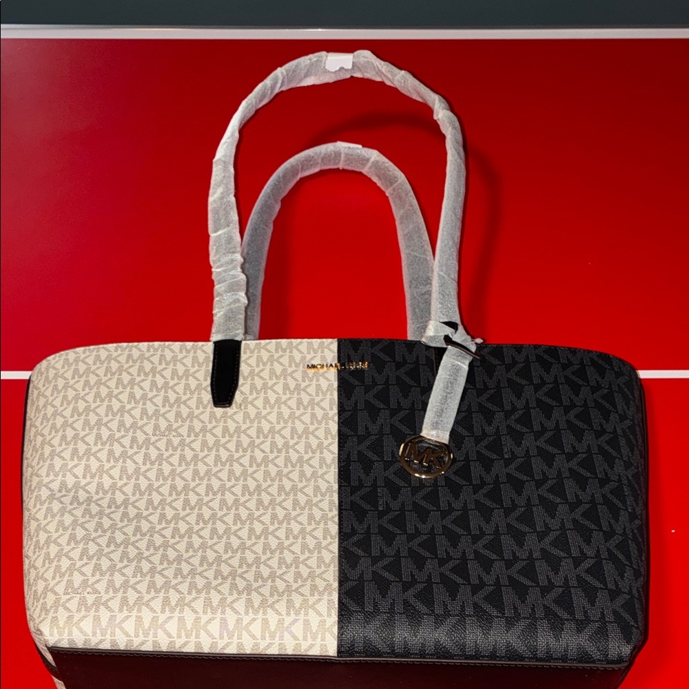 Michael Kors Two-Tone Black and Cream Tote